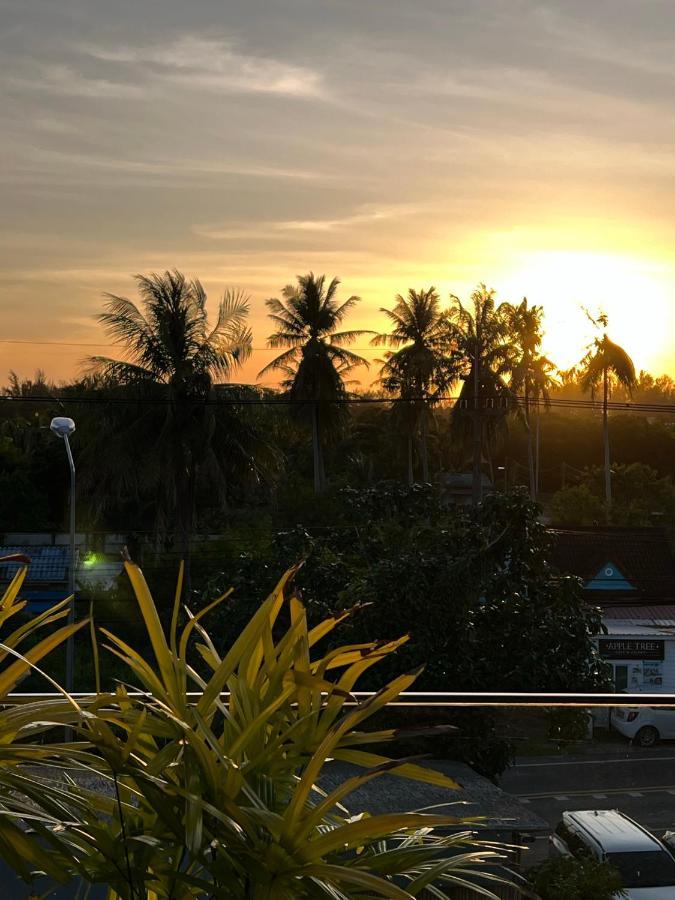 Wayla Villa@Maikhaobeach Mai Khao Exterior photo